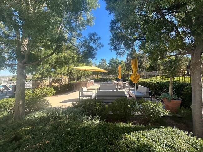 Building Photo - Modern 4 Bedroom Home with Downstairs Suite, Owned Solar & Resort-Style HOA Amenities