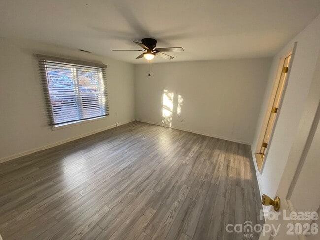 Building Photo - 4415 Garris Rd