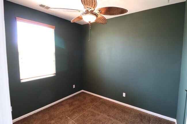 Building Photo - 879 Tureaud Ln