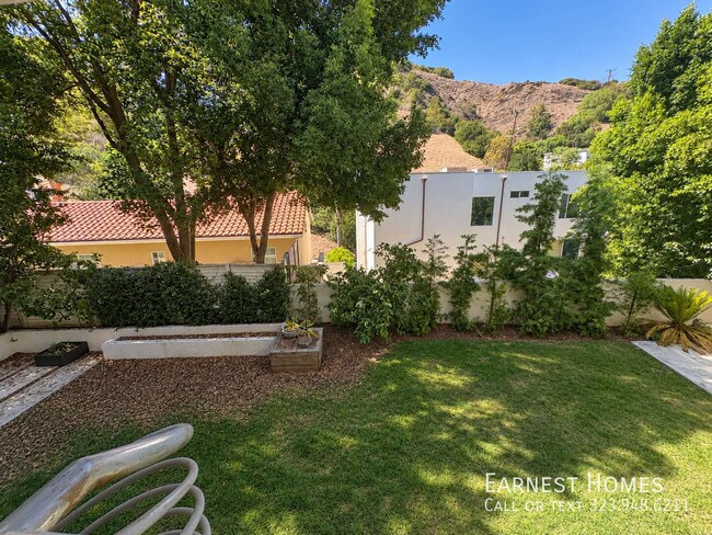 Building Photo - 3500 Coldwater Canyon Ave