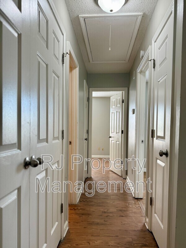 Building Photo - 4369 Pecan Creek Cir S