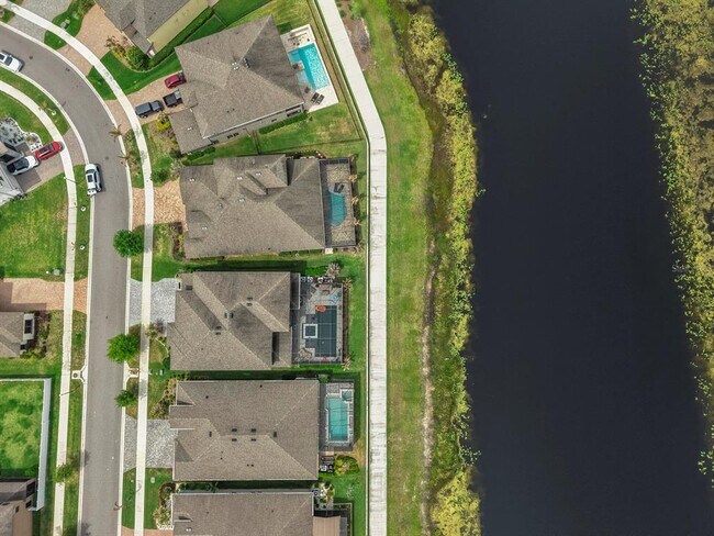 Building Photo - 12845 Satin Lily Dr