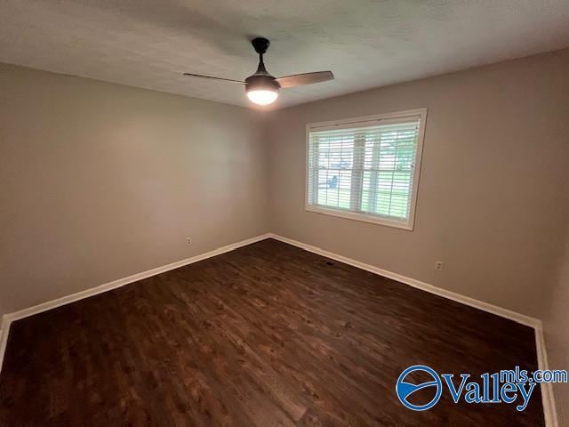 Building Photo - 909 Cooper Ln SW