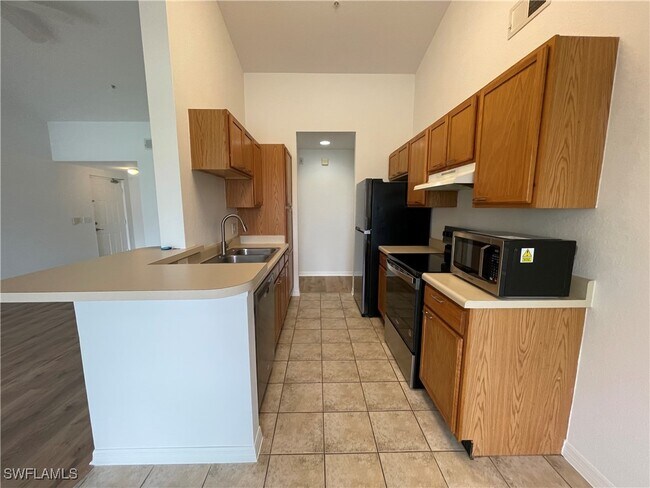 Building Photo - 7905 Preserve Cir