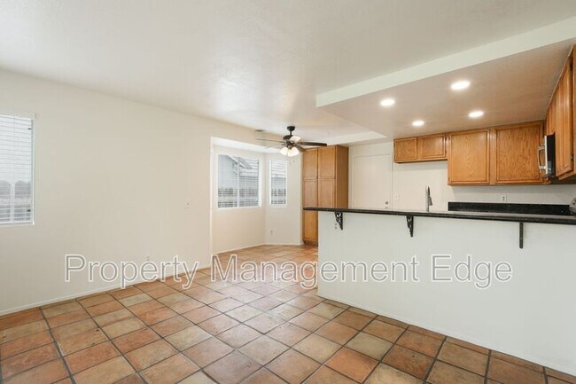 Building Photo - 41110 Cardinal Flower Dr