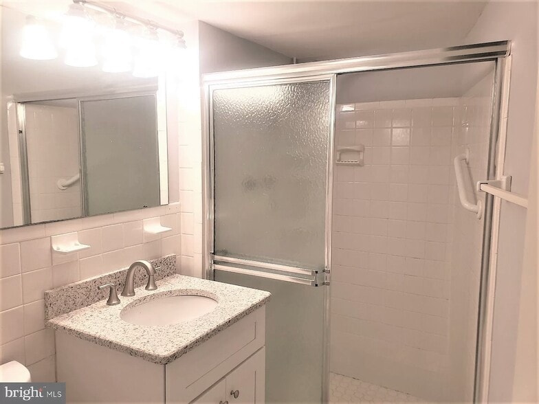 Bathroom2 - 7529 Spring Lake Dr