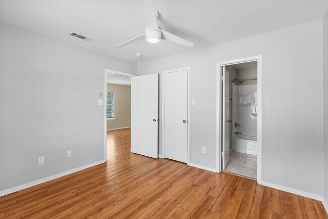 Building Photo - 1208 Hillyer St