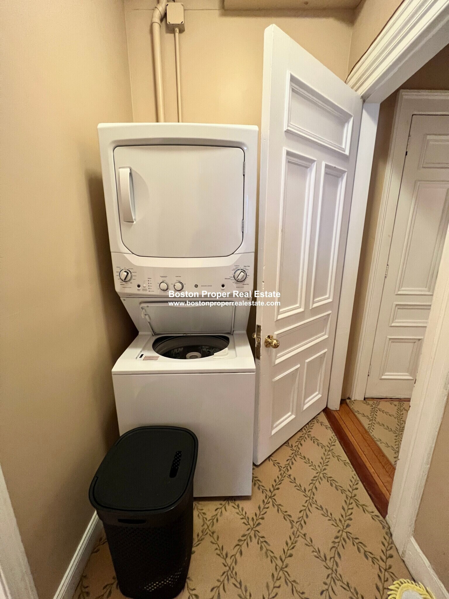 Building Photo - 191 Marlborough St