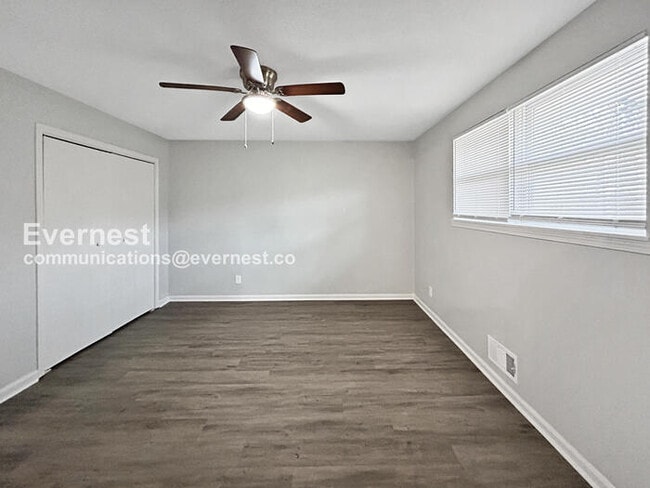 Building Photo - 4365 Stonewall Tell Rd