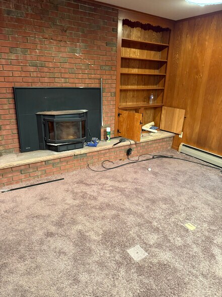 Building Photo - 12 Cleveland Dr