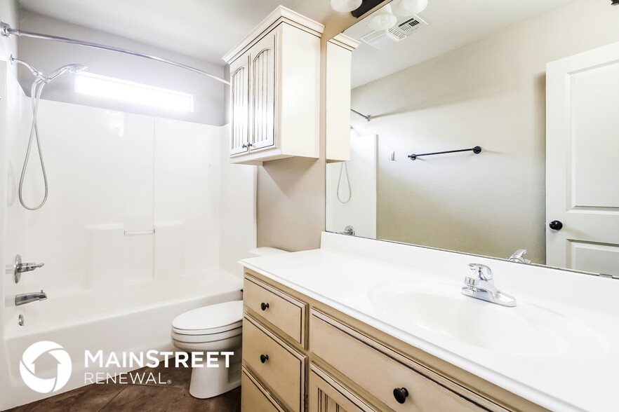 Building Photo - 4743 S 203rd E Ave