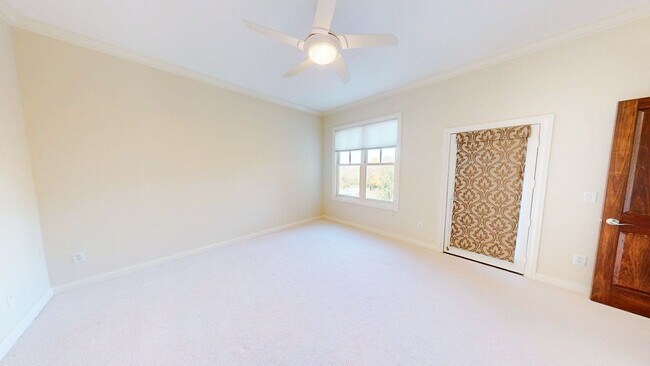 Building Photo - 5745 Newbank Cir