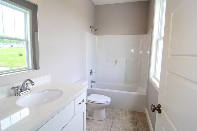 Building Photo - Beautiful Home in Walden Park
