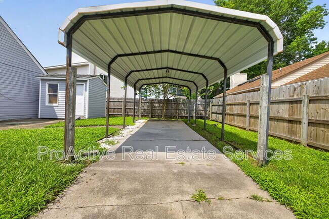 Building Photo - 5025 Halwell Dr