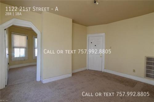 Building Photo - 1122 21st St