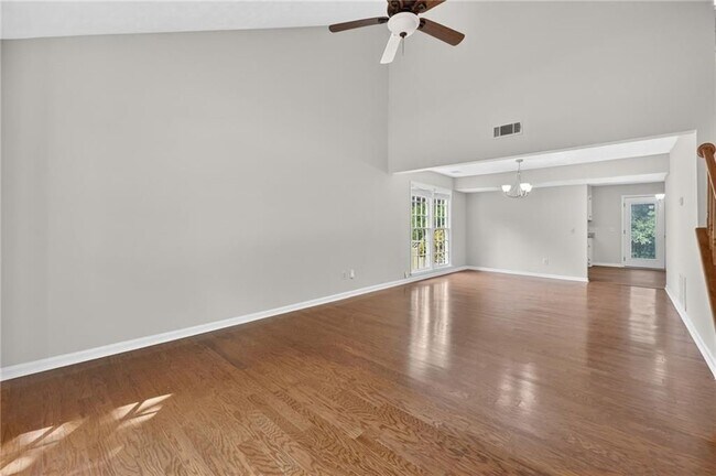 Building Photo - 12110 Greenmont Walk