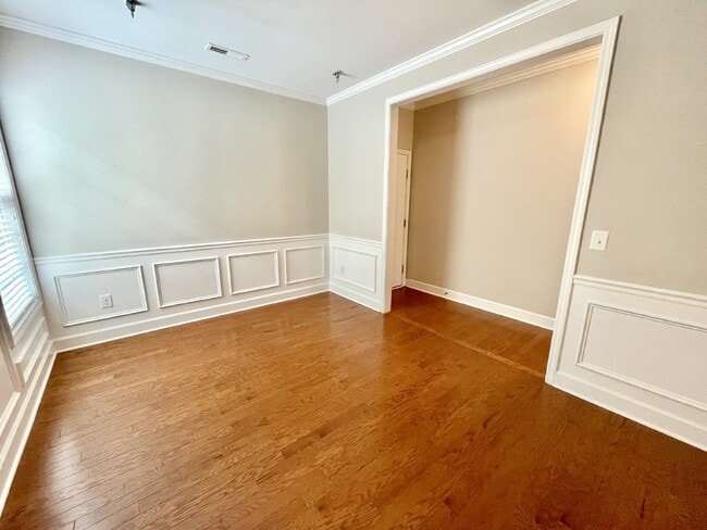 Building Photo - 3 bed, 2.5 bath Nest with Bonus Room in Anderson Creek