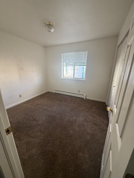 Building Photo - 572 1/2 Cindy Ann Rd