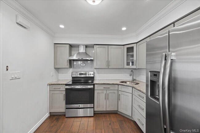 Building Photo - 56-25-56226 226th St