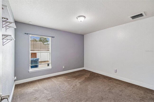 Building Photo - 13070 Sigmund St