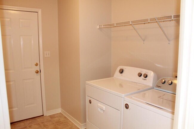 Building Photo - 1606 Trent St