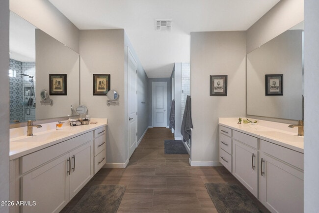 Building Photo - 5121 N 181st Dr