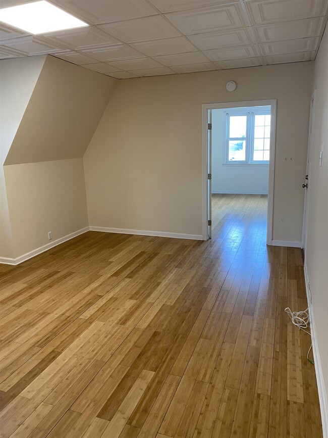 Building Photo - 375 Avenue C