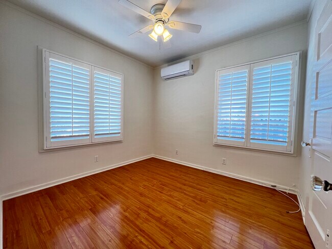 Building Photo - 1813 Ramona Ave