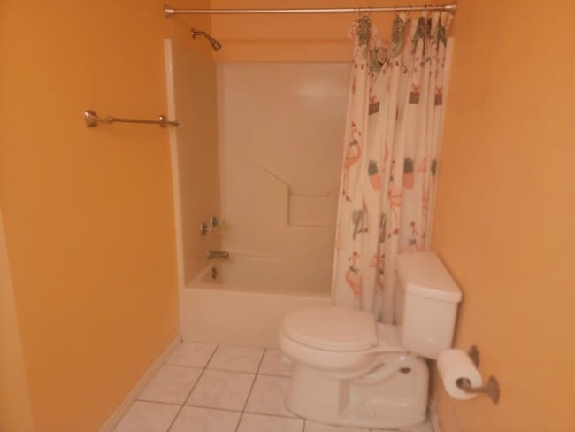 Building Photo - 702 Zebra Dr
