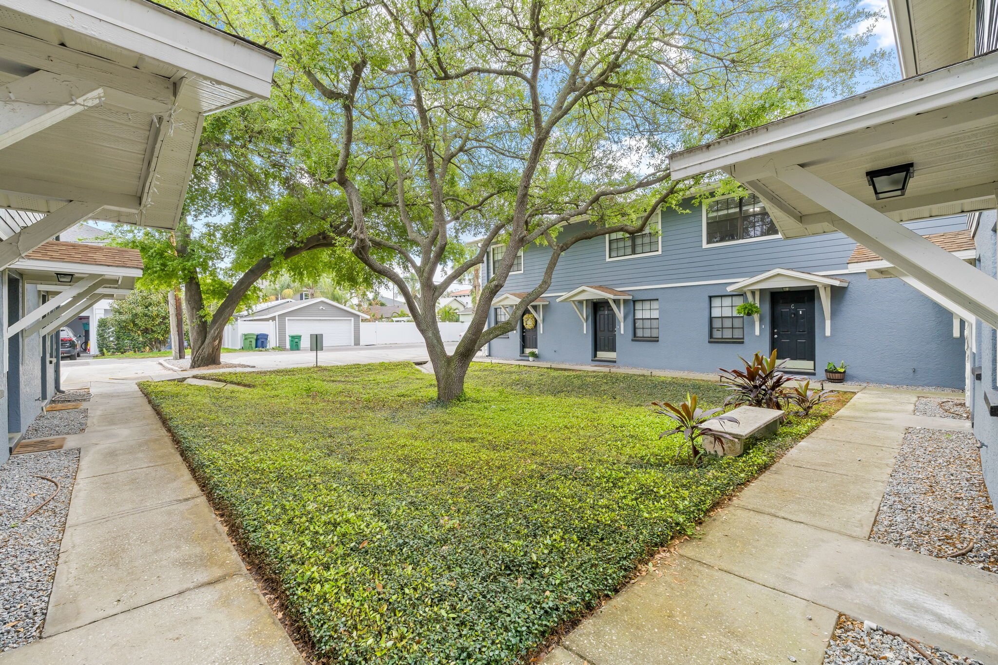 Building Photo - 5045 S Albany Ave