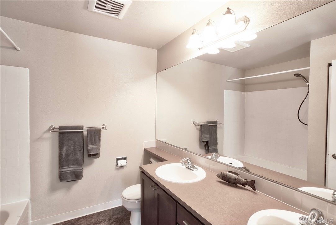 Building Photo - 12300 Harbour Pointe Blvd