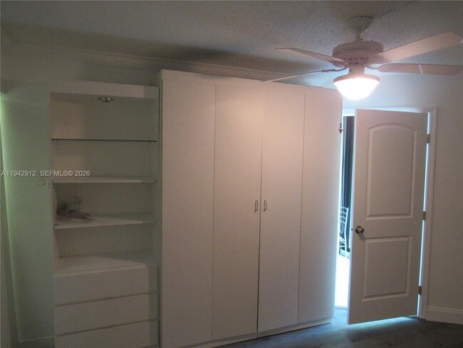 Building Photo - 1101 River Reach Dr