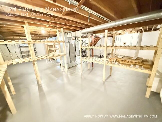 Building Photo - 3346 Highland Park
