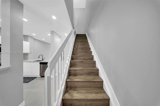 Building Photo - 358 SW 122nd Ave