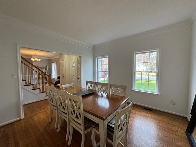 Building Photo - 307 Ludlow Dr