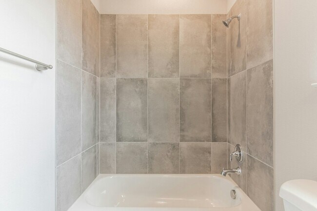 Building Photo - 116 Peruna Dr