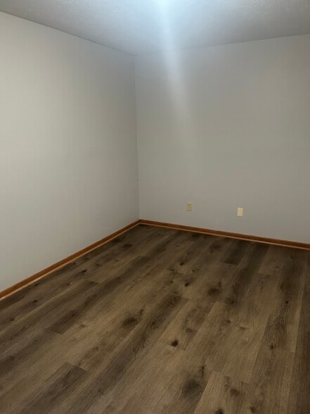 Building Photo - 1650 Secrest Rd