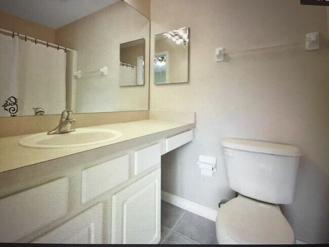 Building Photo - 3591 Lone Tree Ln