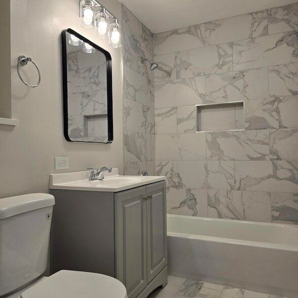 Building Photo - 3138 Duluth St