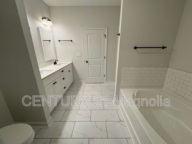 Building Photo - 3627 Finley Ct