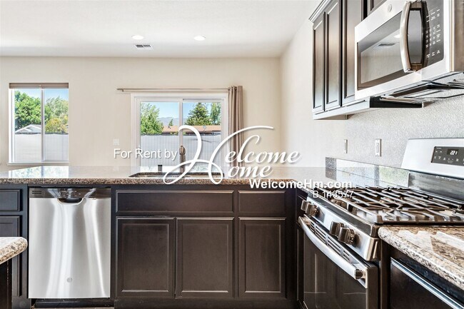 Building Photo - Beautiful Capital Village Home