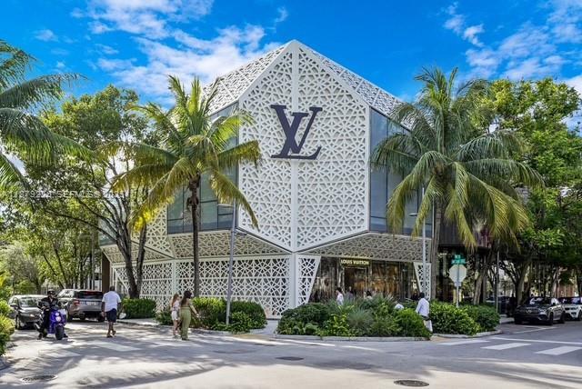 Building Photo - 177 NE 44th St