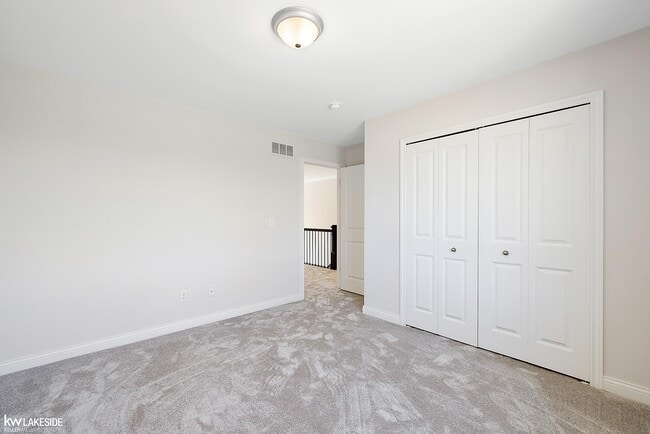 Building Photo - 23827 Shadow Woods Dr