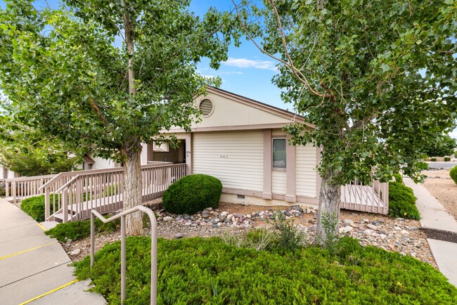 Primary Photo - 3171 Shoshone Dr
