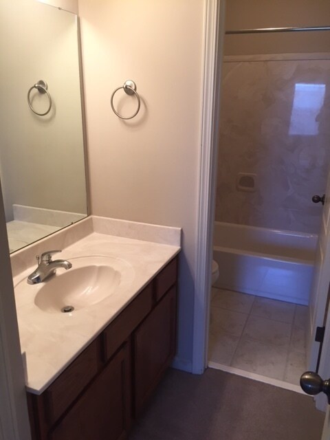 Building Photo - UNDER REPAIR!