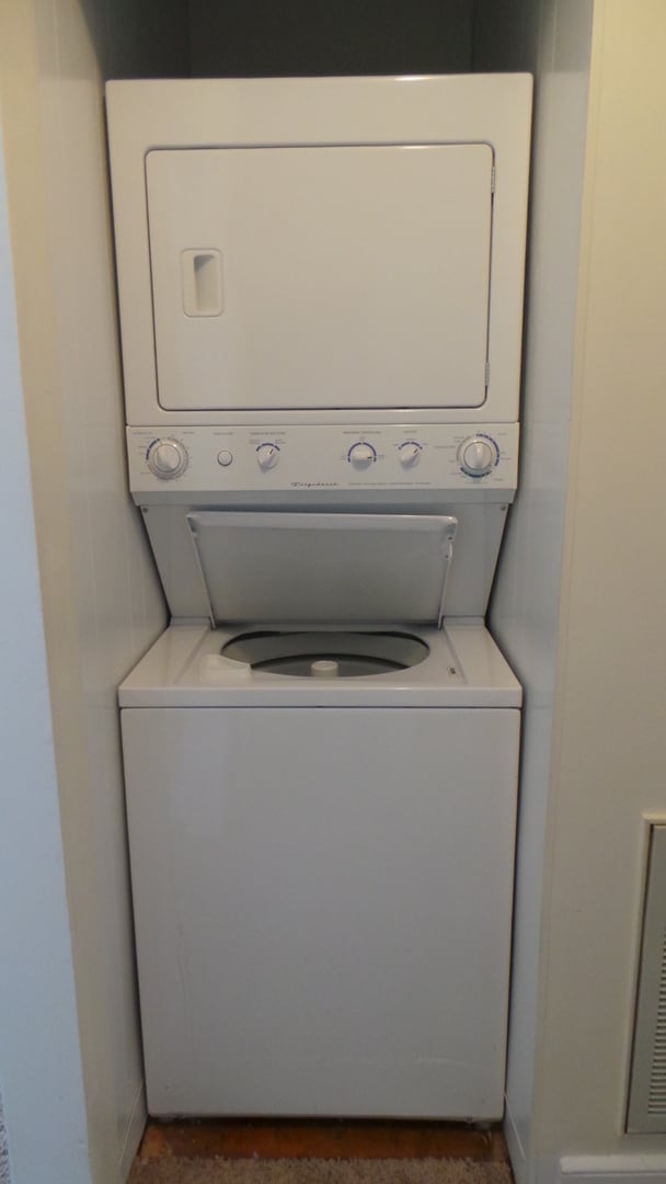 Building Photo - ~~~ A Virtual Dollhouse Home ~~~