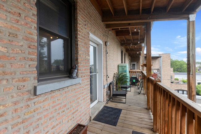 Building Photo - 5605 N Glenwood Ave