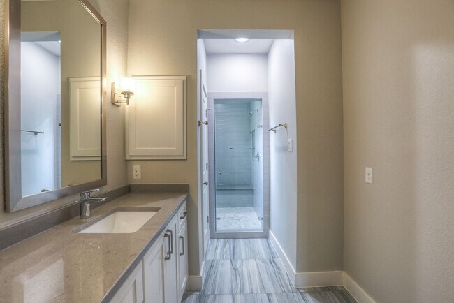 Building Photo - 3619 Alba Rd