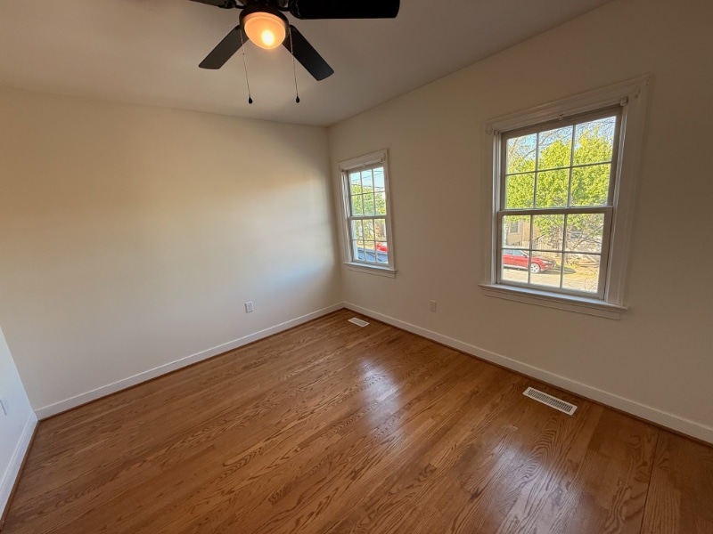 Building Photo - 1513 W Cary St