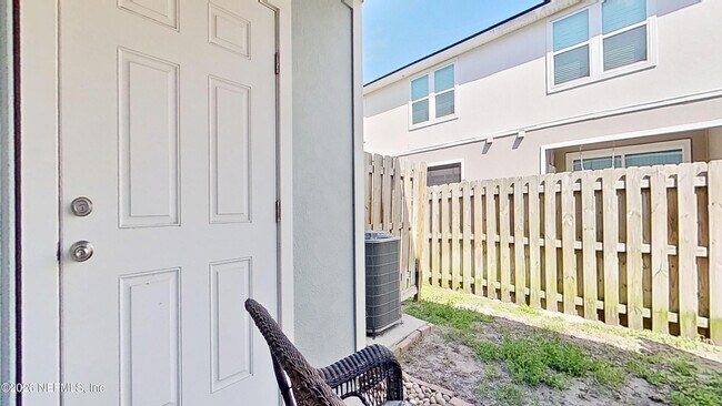 Building Photo - 106 Red House Cir